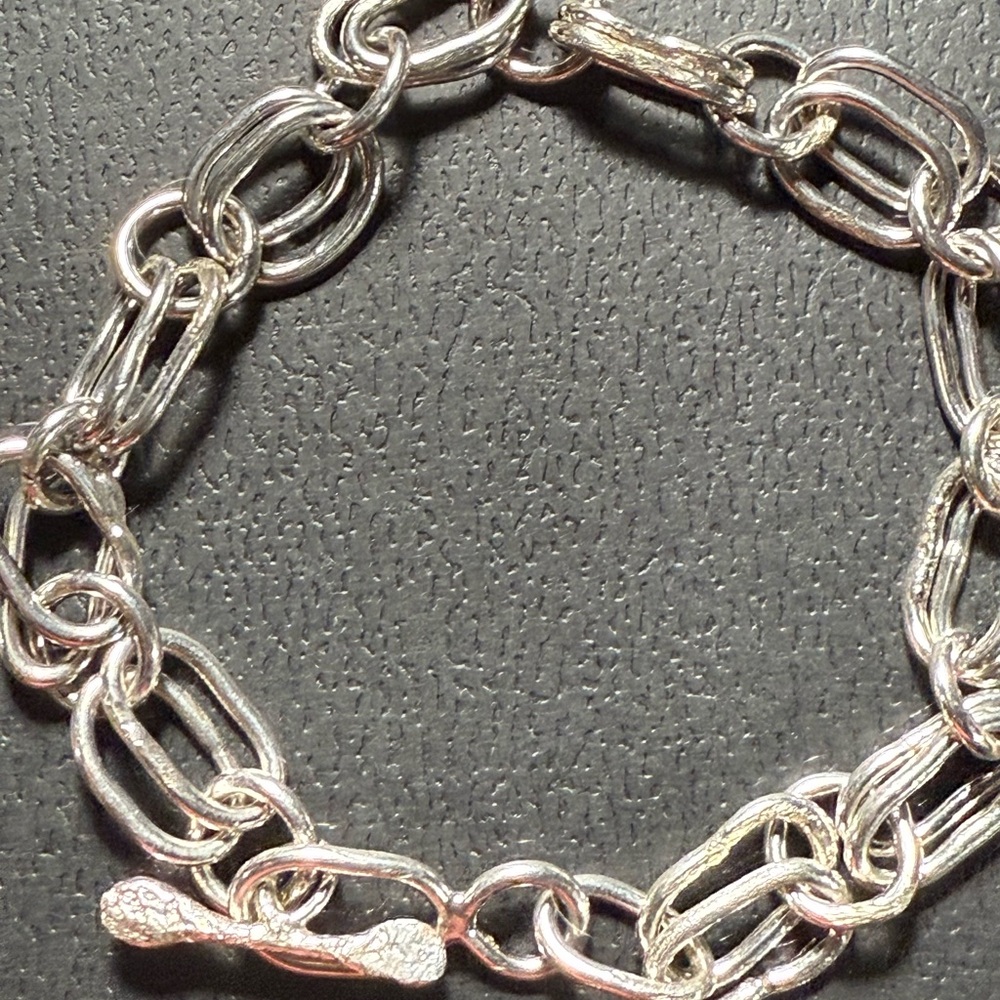 Chunky Silver Chain Bracelet
Sterling silver